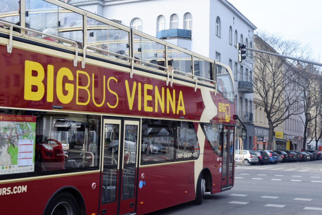 tour bus for vienna